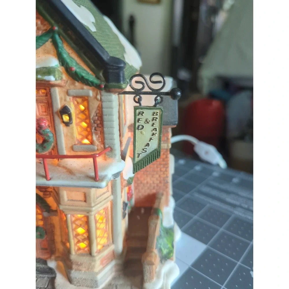 Christmas Snow Village Porcelain Bed And Breakfast Victorian Country Cottage